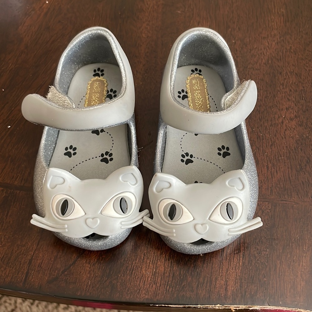 Mini Melissa Silver Cat